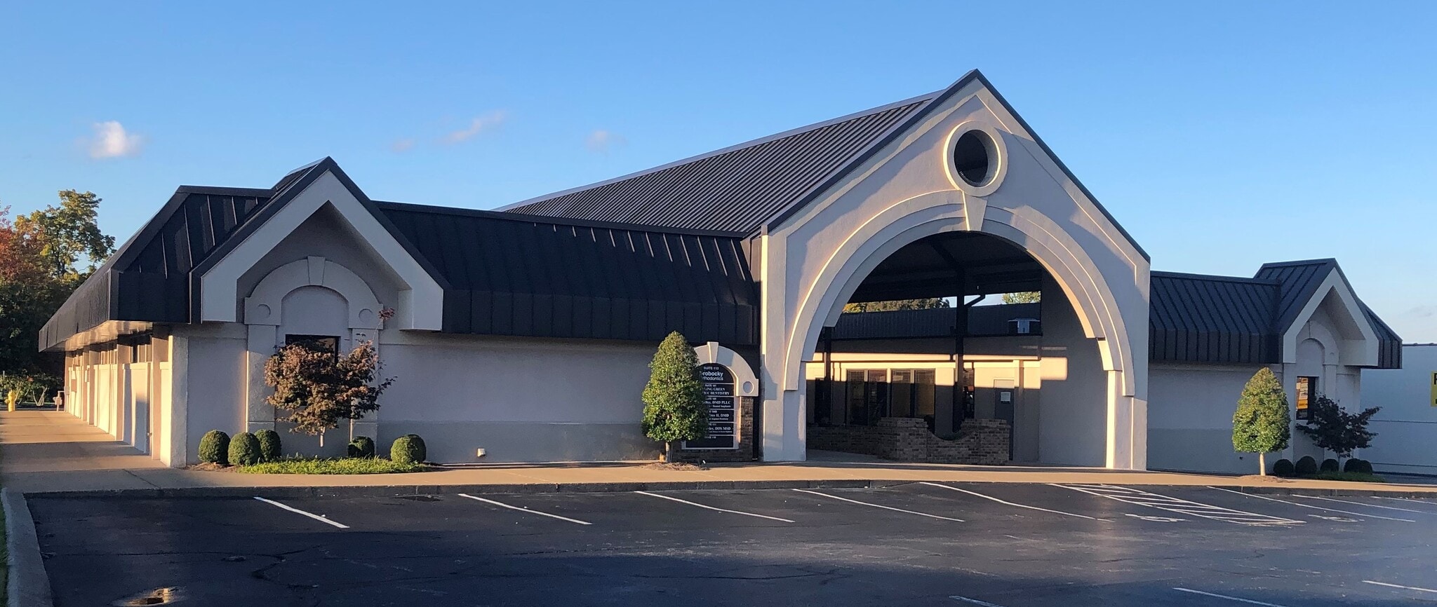 727 US 31W Byp, Bowling Green, KY for lease Building Photo- Image 1 of 4