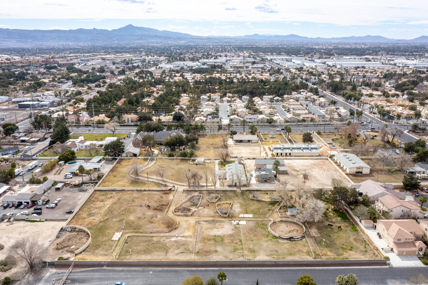 3910 E Russell Rd, Las Vegas, NV for sale - Aerial - Image 3 of 8