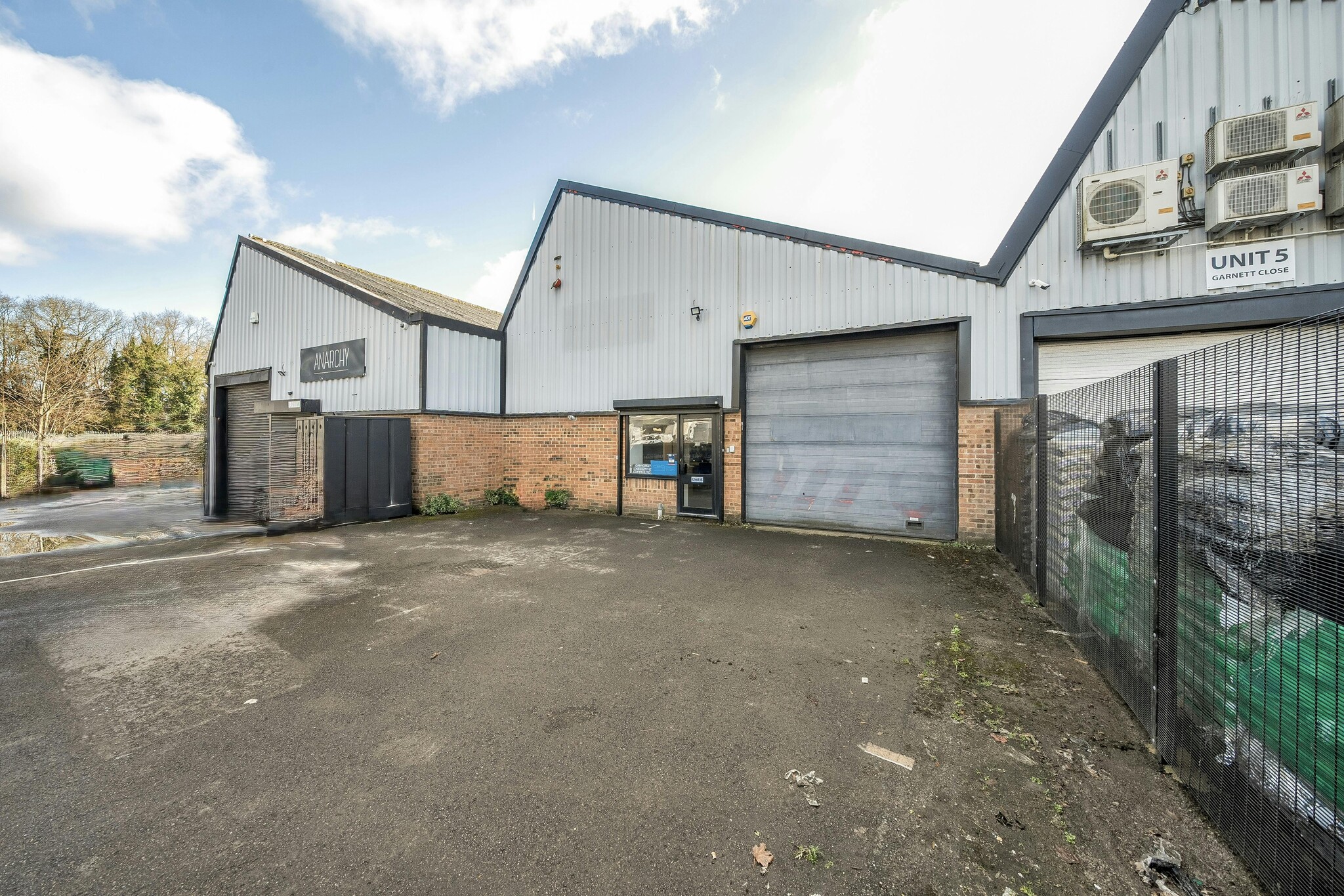 Garnett Close, Watford for lease Building Photo- Image 1 of 8
