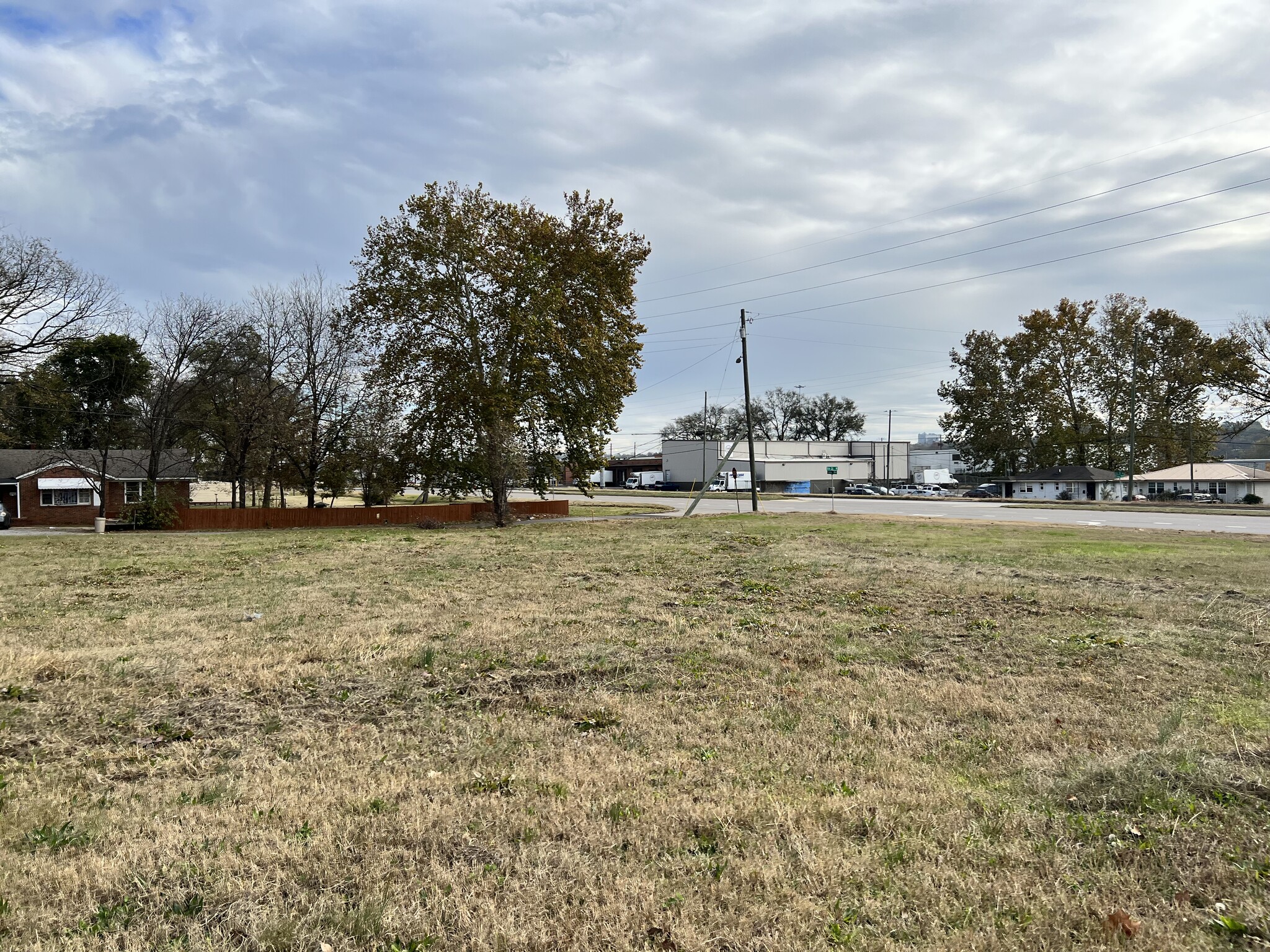 2112 8th St W, Birmingham, AL for lease Primary Photo- Image 1 of 7