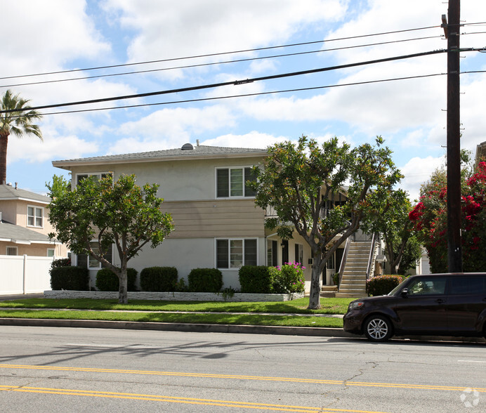 5640 Kester Ave, Van Nuys, CA for sale - Building Photo - Image 2 of 3