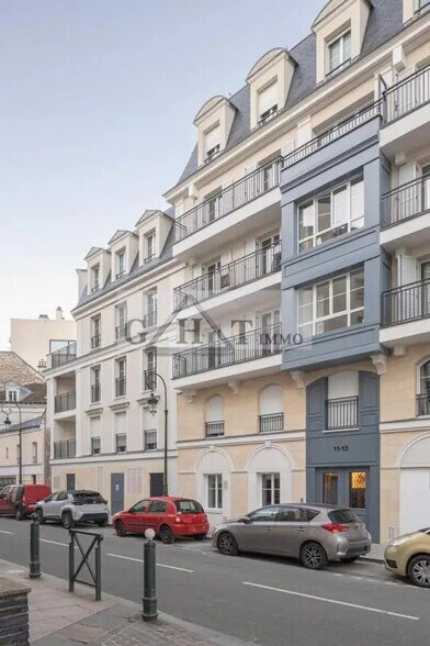 Retail in Puteaux for sale - Building Photo - Image 2 of 3