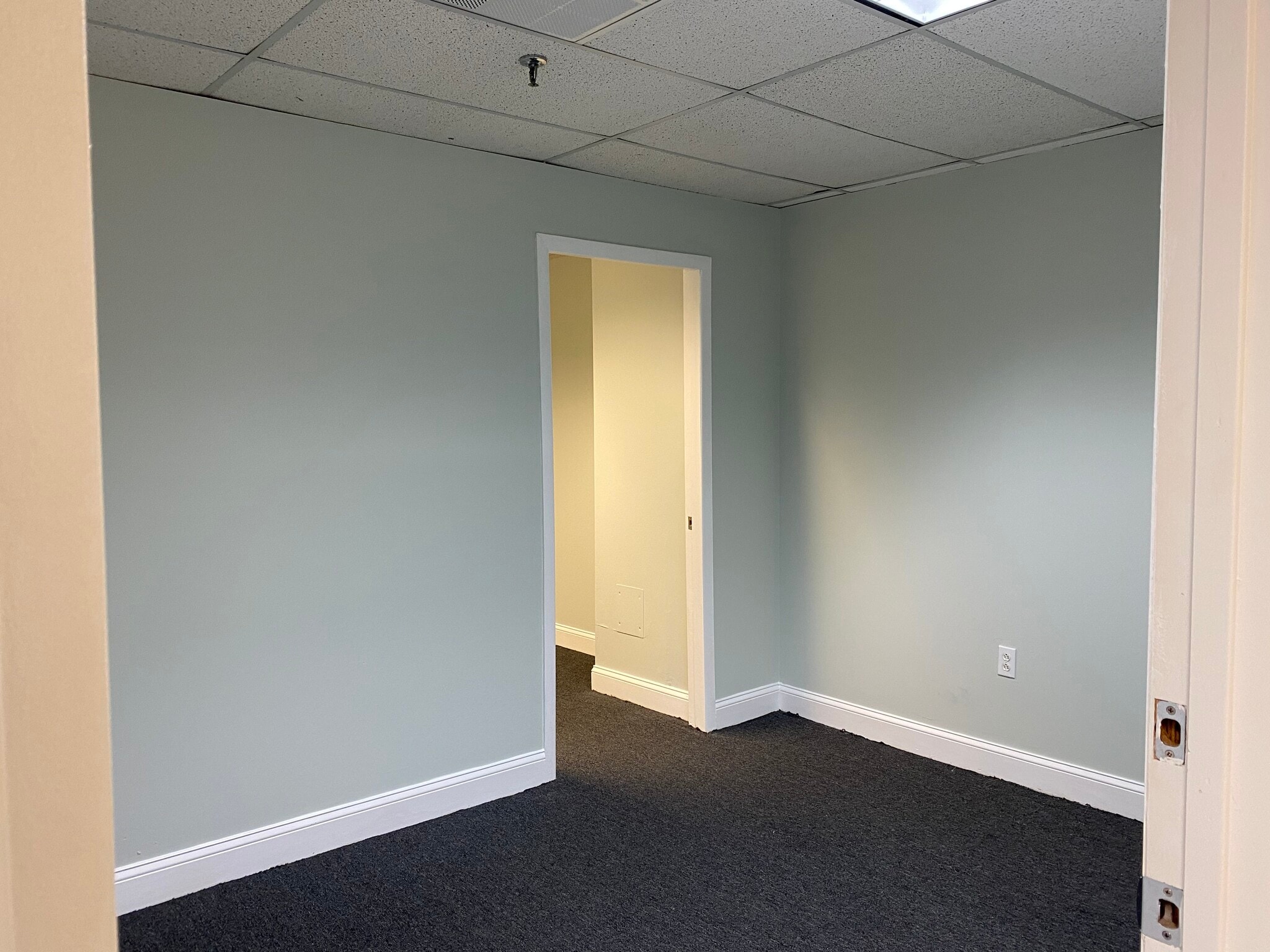 Everything You Need To Know About 2025 Nw 102Nd Ave, Doral - xy0x55i