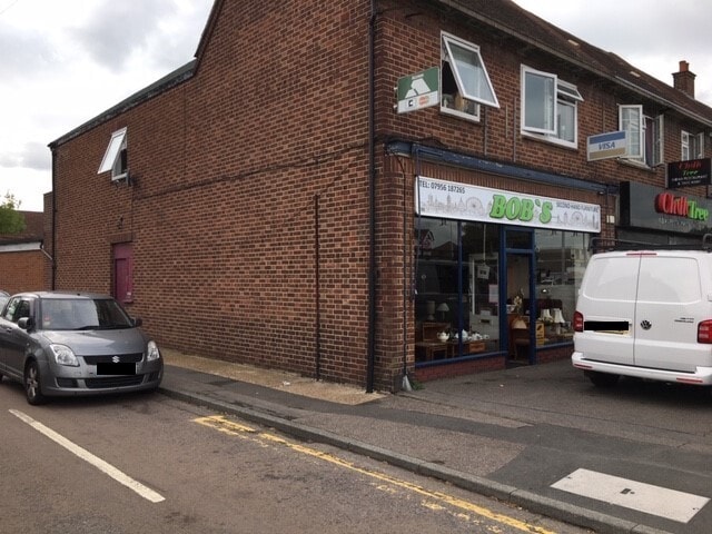 109 Rainham Rd, Rainham for sale - Building Photo - Image 1 of 1