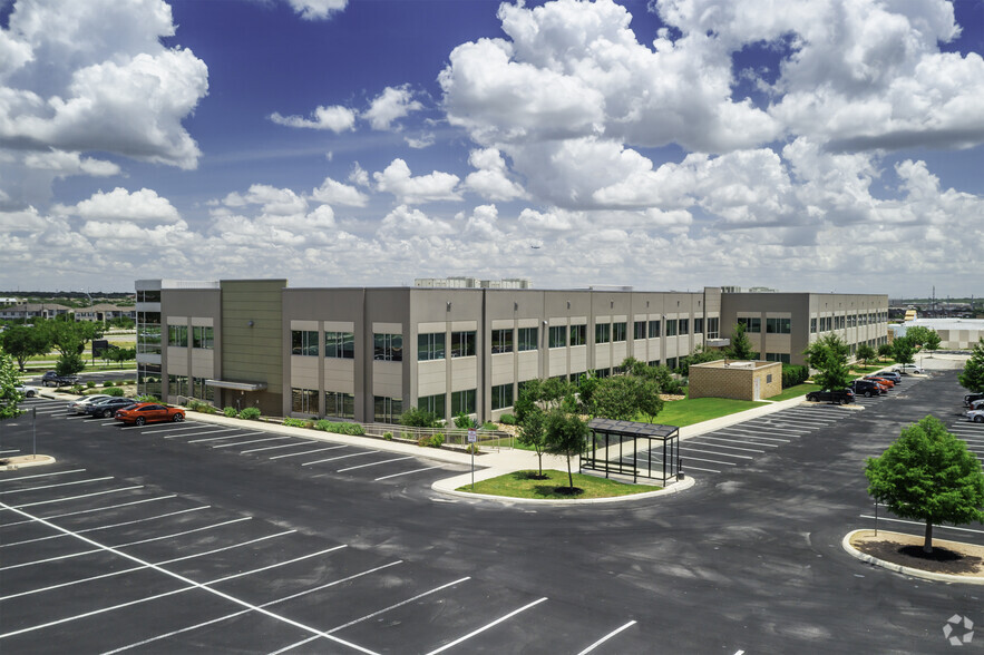 9810 State Highway 151, San Antonio, TX for lease - Building Photo - Image 3 of 7