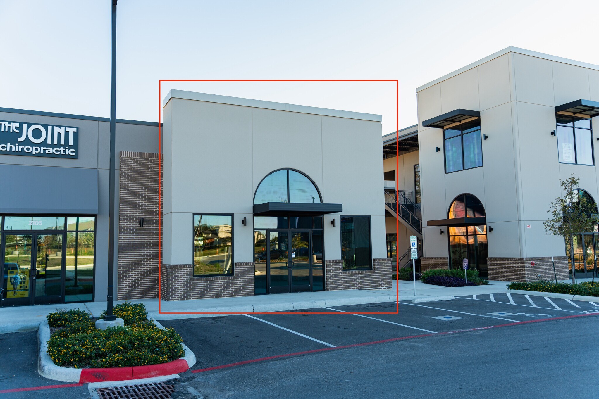 2860 Military dr, San Antonio, TX for lease Interior Photo- Image 1 of 23