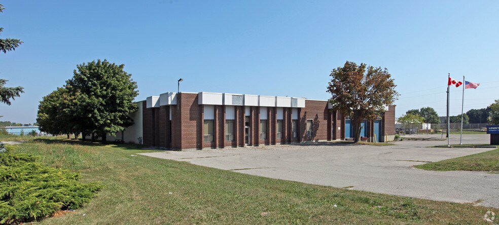 585 Finley Ave, Ajax, ON for sale - Primary Photo - Image 1 of 1