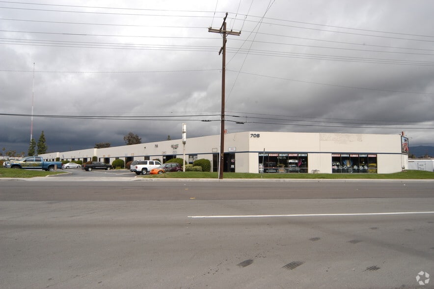 708 W Mill St, San Bernardino, CA for lease - Building Photo - Image 2 of 6