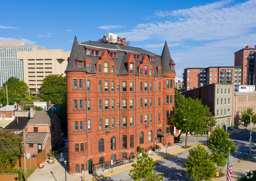 868 Park Ave, Baltimore, MD for sale - Primary Photo - Image 1 of 16