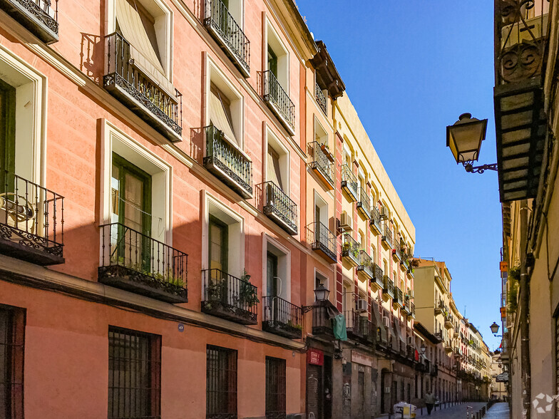 Calle Abades, 22, Madrid, Madrid for sale - Primary Photo - Image 1 of 2