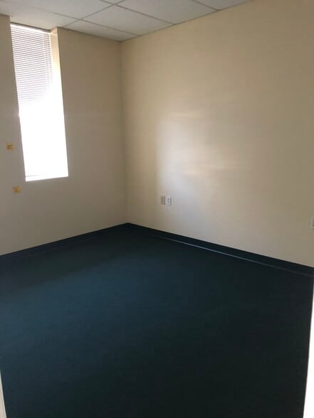 5401-5481 Bryant Ave, Sanford, FL for lease - Interior Photo - Image 3 of 9