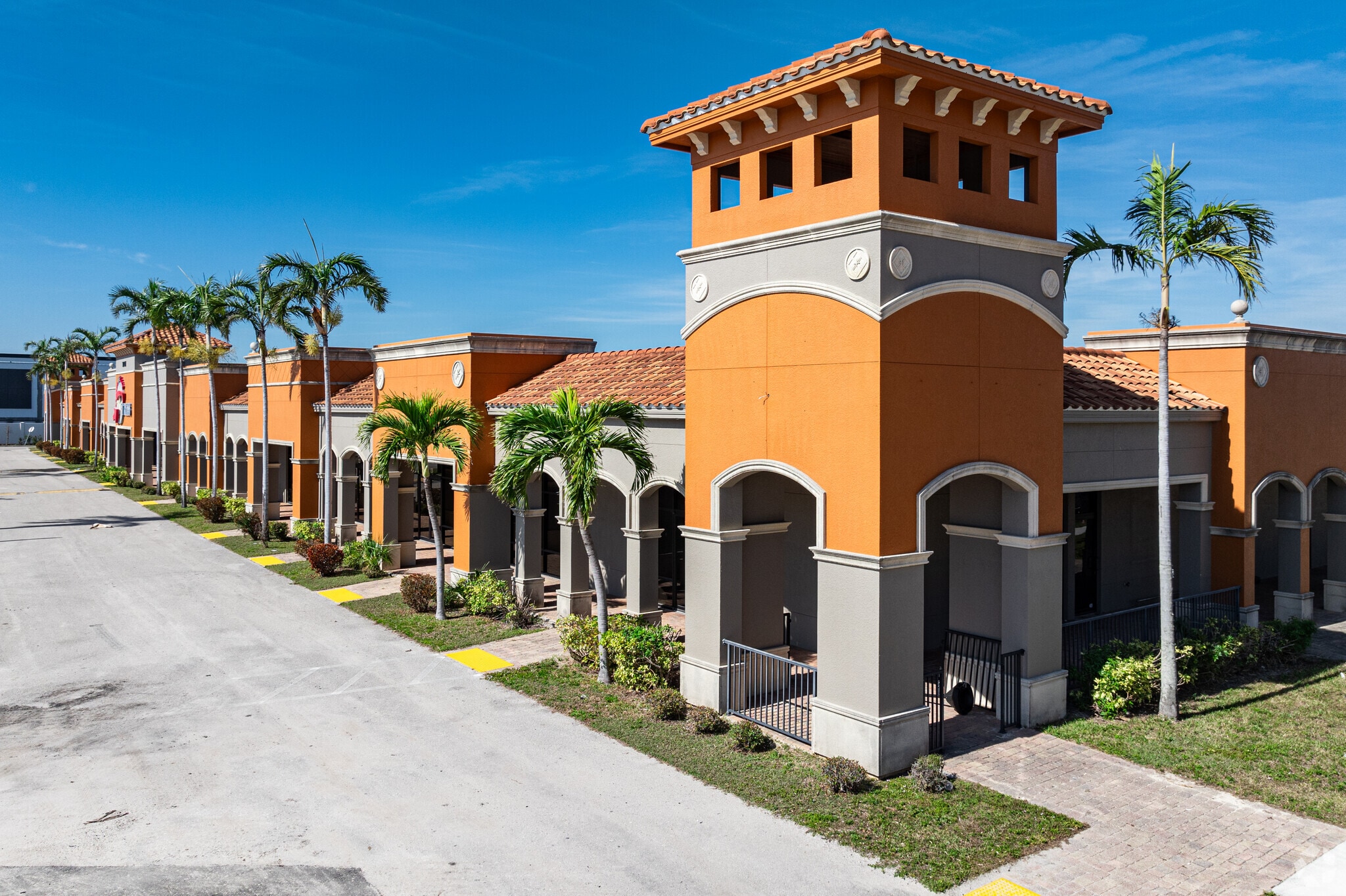 1141 Pine Island Rd SW, Cape Coral, FL for lease Primary Photo- Image 1 of 12