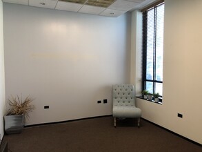 744 N Wells St, Chicago, IL for lease Interior Photo- Image 1 of 2