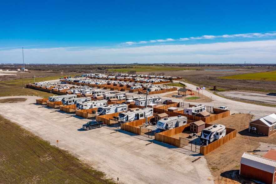 4706 George Owens Rd, Ponder, TX for sale - Building Photo - Image 3 of 26