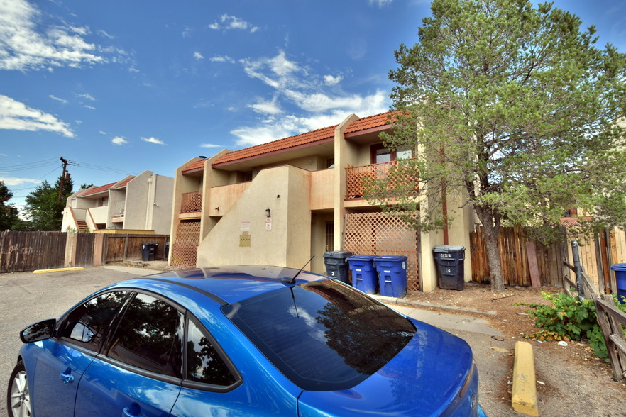 304 Western Skies Dr SE, Albuquerque, NM for sale - Primary Photo - Image 1 of 1