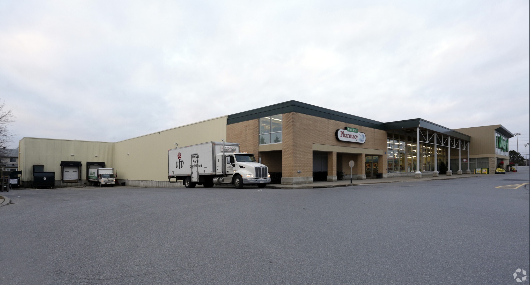 700 Terry Fox Dr, Ottawa, ON for lease Primary Photo- Image 1 of 3