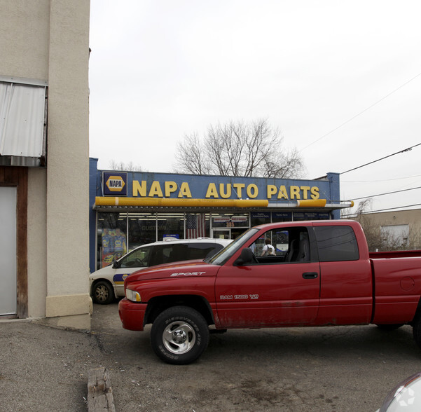 385 Lincoln Ave, Lancaster, OH for lease - Building Photo - Image 2 of 7