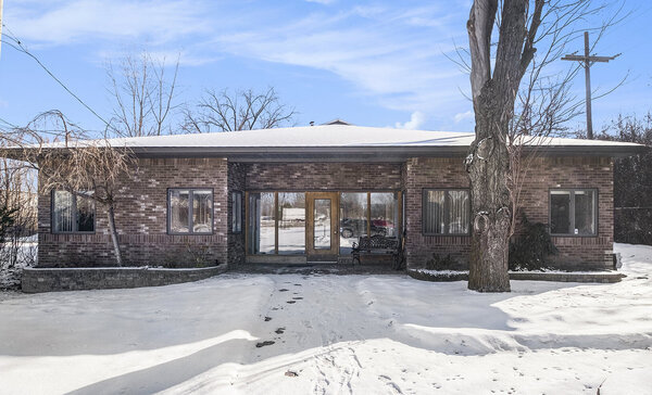 1870 N Opdyke Rd, Auburn Hills, MI for sale Primary Photo- Image 1 of 2