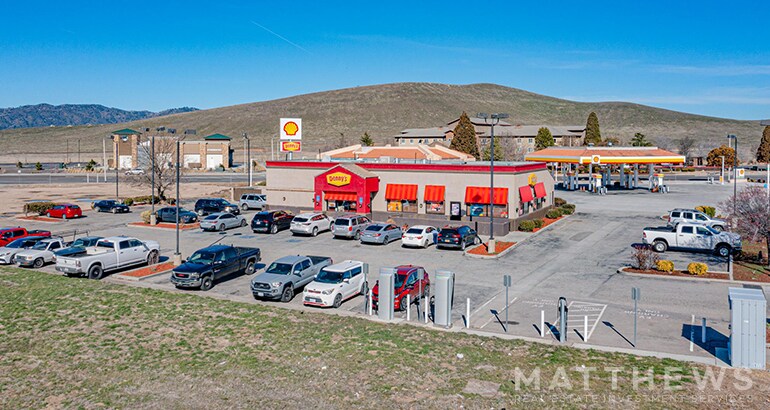847 Magellan dr, Tehachapi, CA for sale Primary Photo- Image 1 of 1