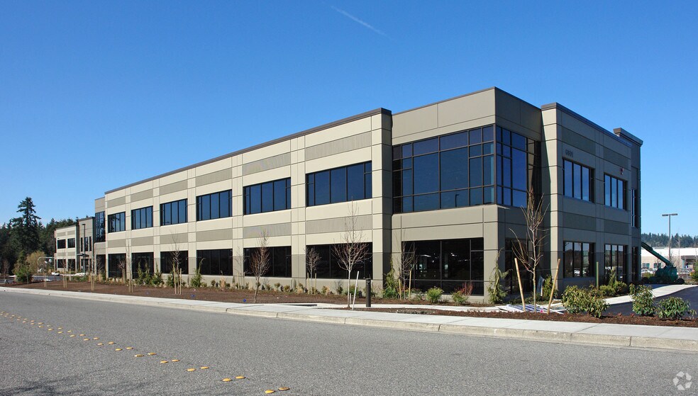 18390 NE 68th St, Redmond, WA for sale - Primary Photo - Image 1 of 1