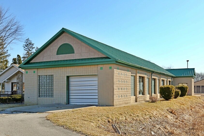 7300 Lewis Ave, Temperance, MI 48182