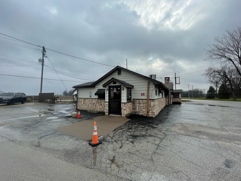 3124 Perrysville Rd, Danville, IL for sale - Building Photo - Image 3 of 22