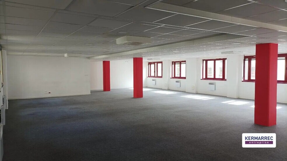 Office in Nantes for sale - Building Photo - Image 2 of 10
