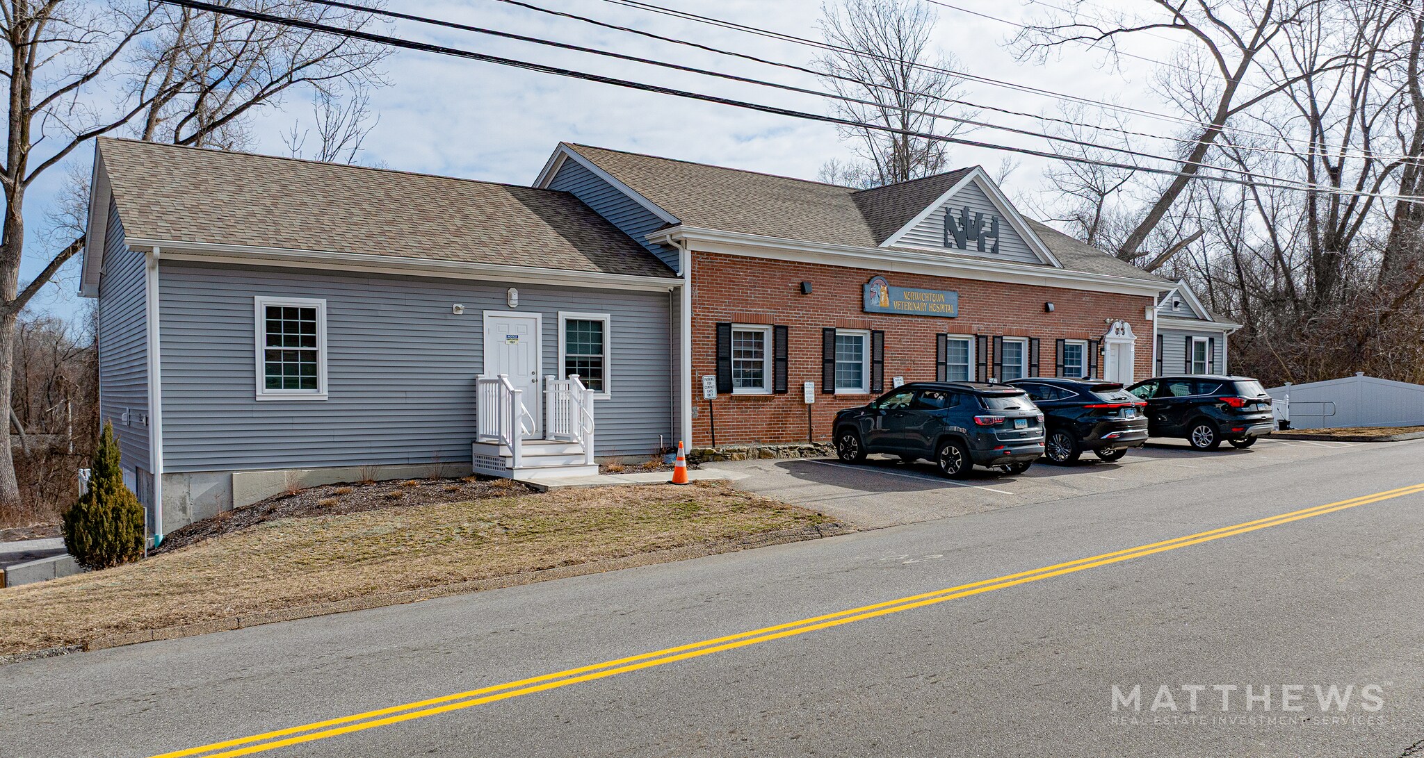 177 Otrobando Ave, Norwich, CT for sale Primary Photo- Image 1 of 1