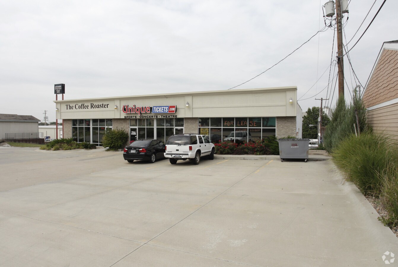 5022 Old Cheney Rd, Lincoln, NE 68516