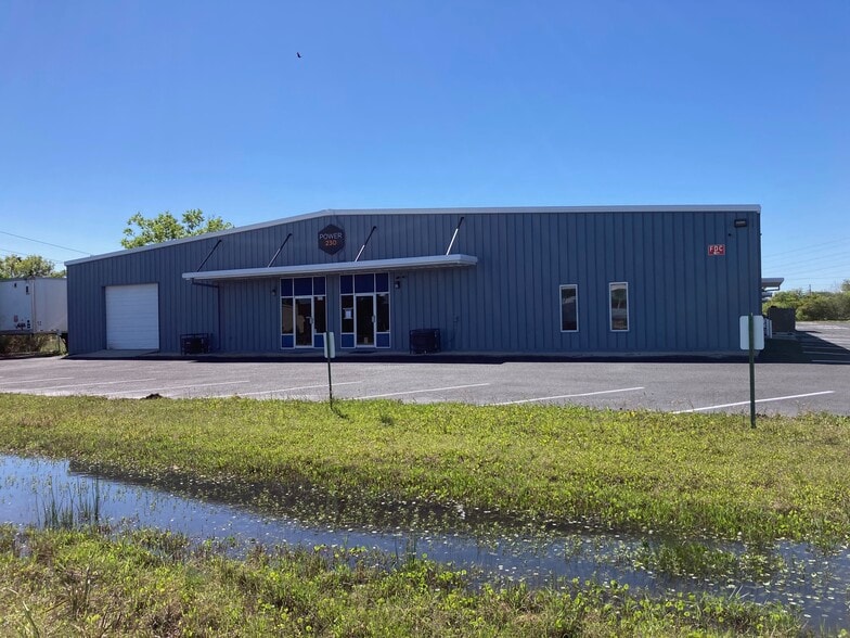 230 Power Ct, Sanford, FL for lease - Building Photo - Image 2 of 8
