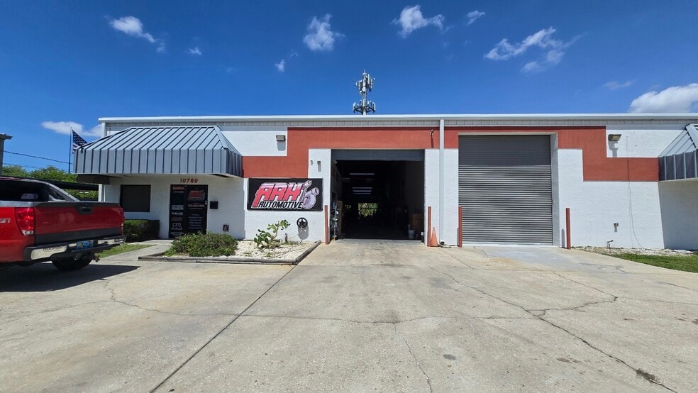10780 47th St N, Clearwater, FL for lease - Building Photo - Image 2 of 10