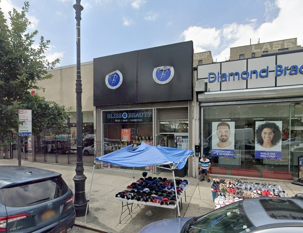 136-150 Dyckman St, New York, NY for lease Building Photo- Image 1 of 1