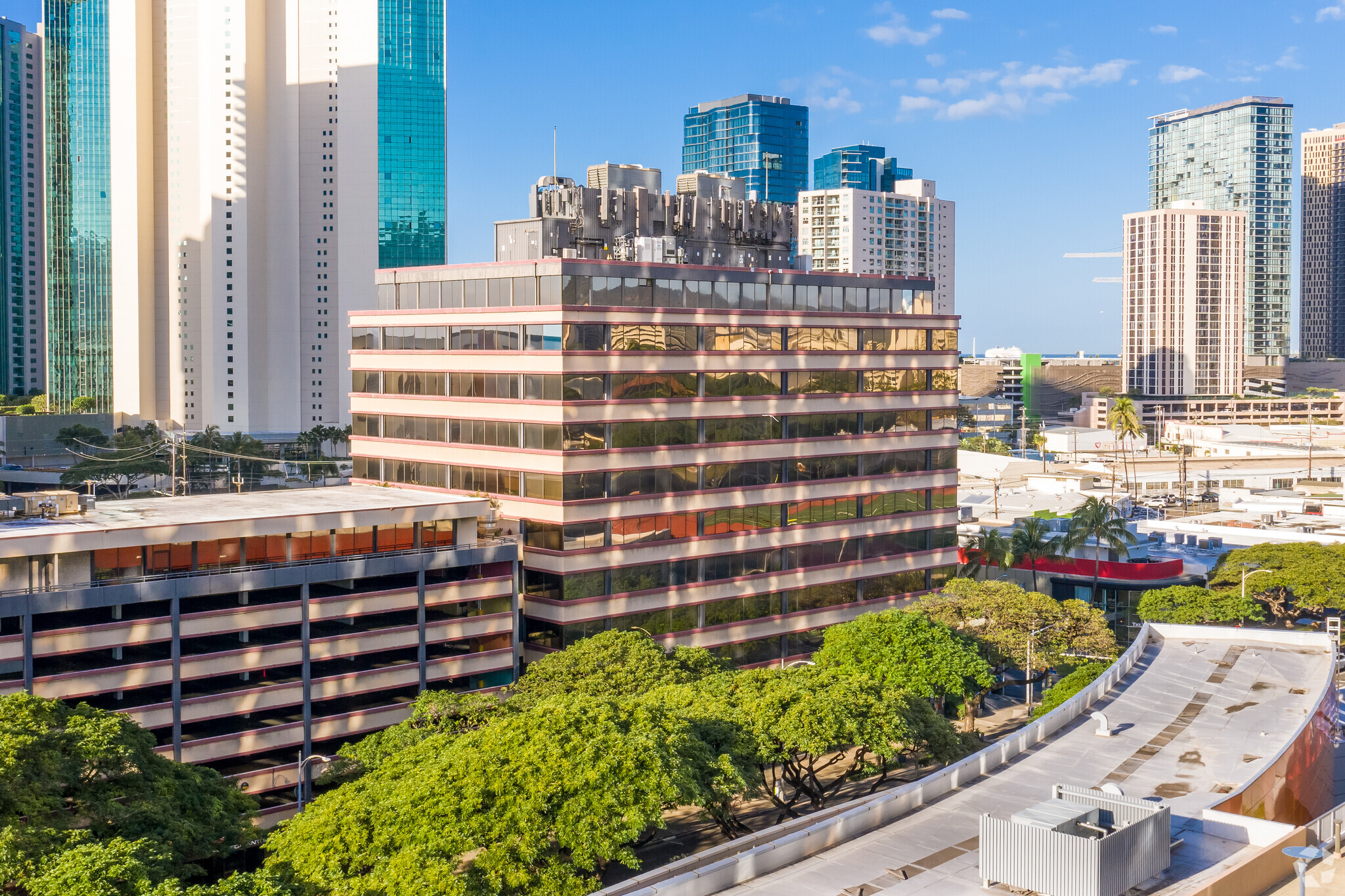 1221 Kapiolani Blvd, Honolulu, HI for lease Primary Photo- Image 1 of 9