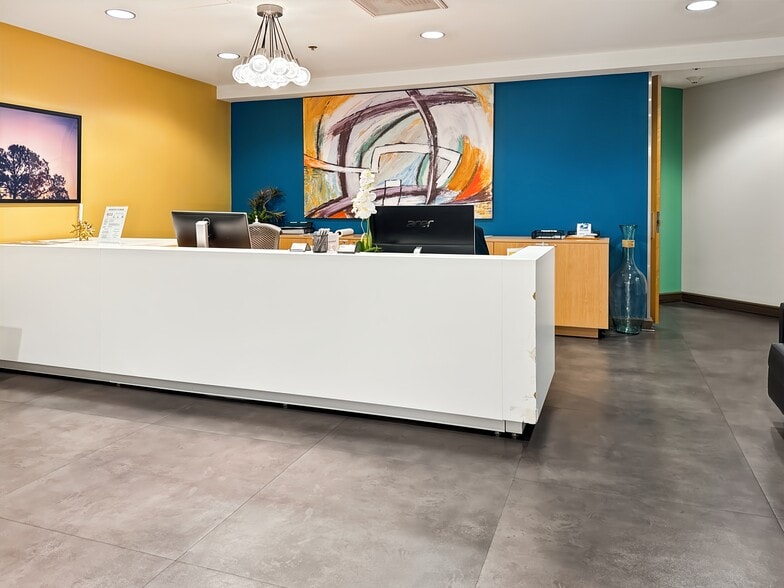 900 E Hamilton Ave, Campbell, CA for lease - Interior Photo - Image 3 of 17