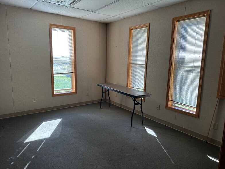 1105 State St, Mound City, MO for sale - Building Photo - Image 3 of 32