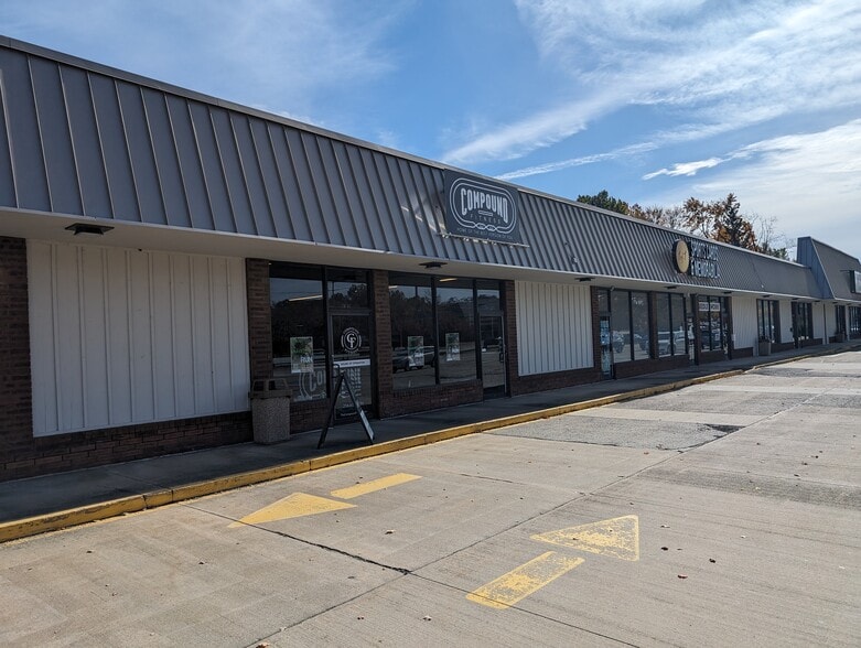13191 Prospect Rd, Strongsville, OH for lease - Building Photo - Image 2 of 6