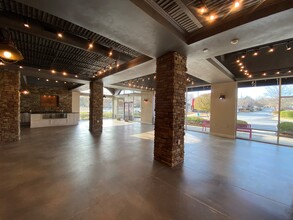 2500 Airport Trwy, Columbus, GA for lease Interior Photo- Image 1 of 4