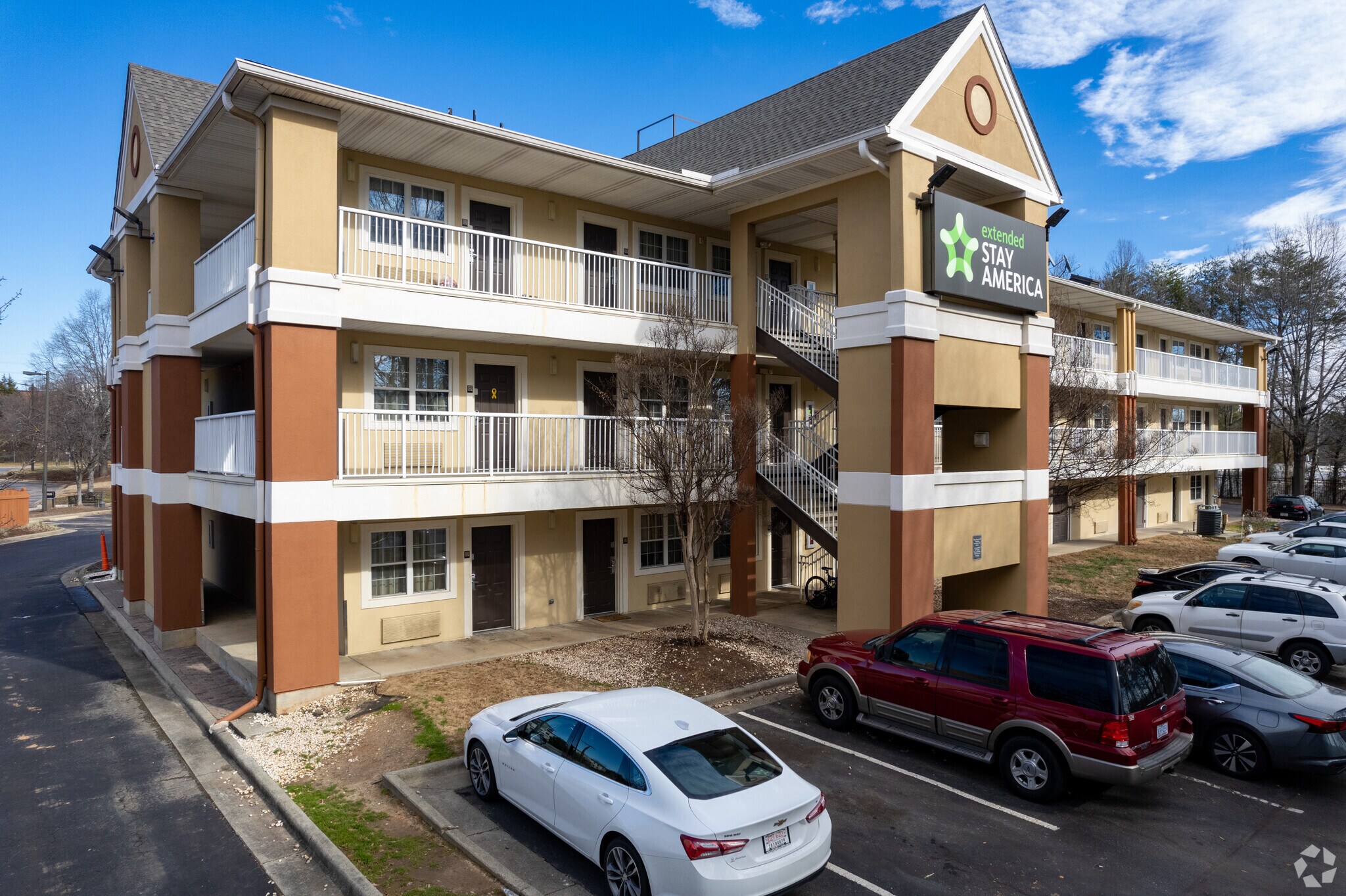1995 Hampton Inn Ct, Winston-Salem, NC for sale Building Photo- Image 1 of 1