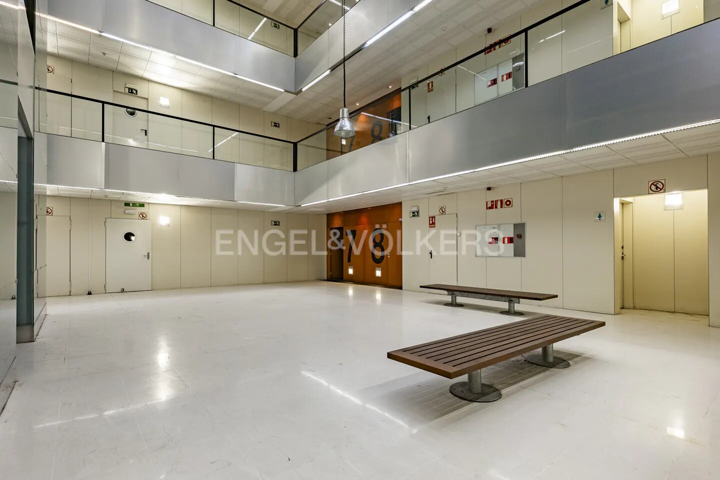 Carrer de la Garrotxa, 2, El Prat de Llobregat, Barcelona for lease Interior Photo- Image 1 of 12