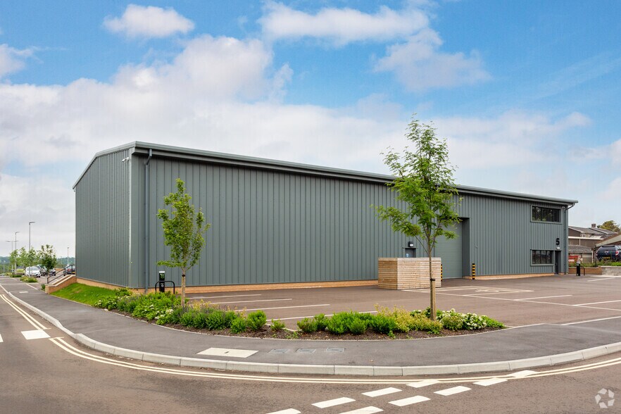 Park Ln, Corsham, SN13 9LH Industrial for Lease