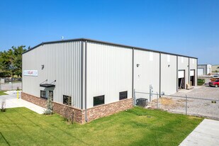 4495 SW 119th St, Oklahoma City OK - Warehouse