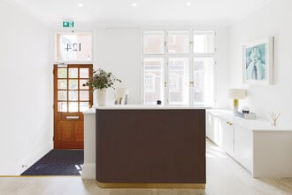 124 Sloane St, London for lease Interior Photo- Image 1 of 7