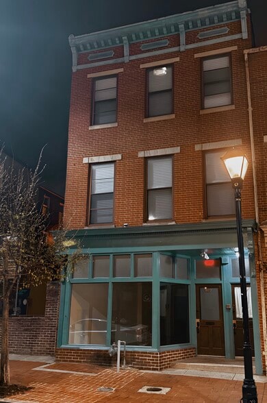 817 N Howard St, Baltimore, MD for lease - Building Photo - Image 1 of 13