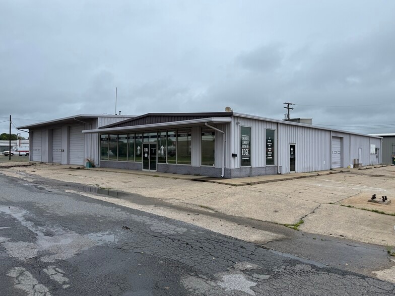 812 Merriman Street, Conway, AR for lease - Building Photo - Image 2 of 11