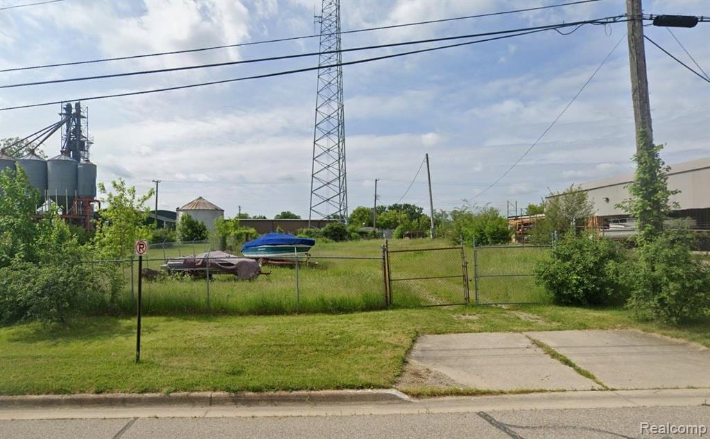 V/L Howard, Lapeer, MI for lease Primary Photo- Image 1 of 3