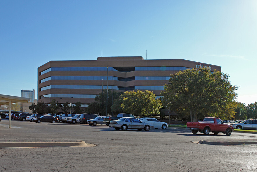 1004 N Big Spring St, Midland, TX for sale - Building Photo - Image 3 of 23