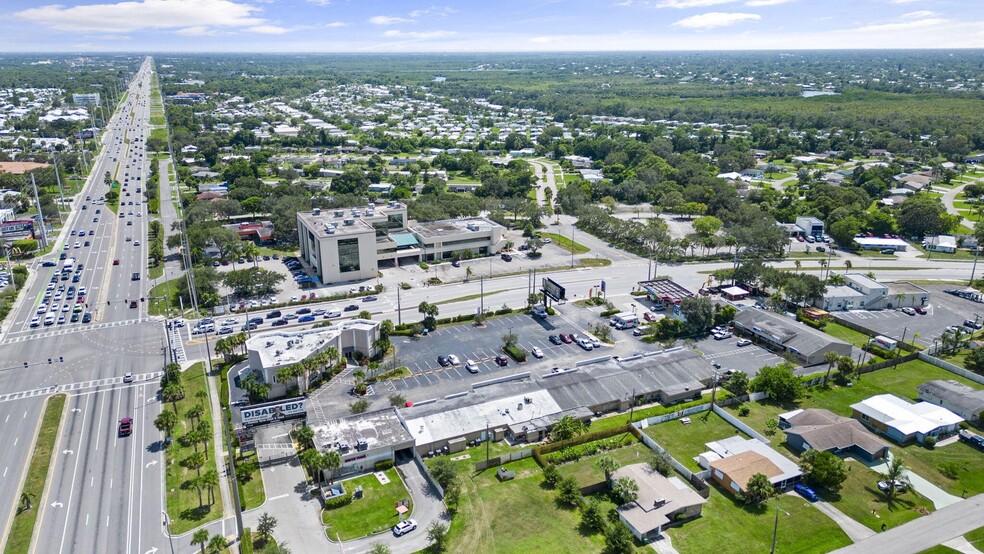 887-903 E Prima Vista Blvd, Port Saint Lucie, FL for lease - Aerial - Image 2 of 3