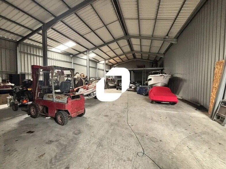 Flex in Andernos-les-Bains for lease - Interior Photo - Image 2 of 5