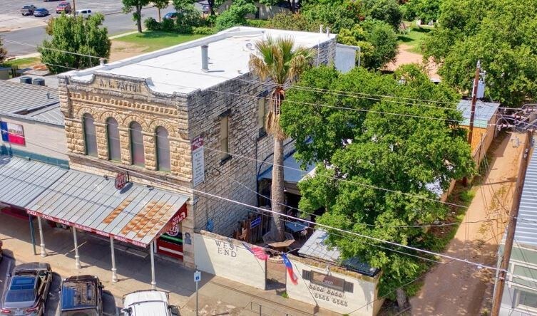 232 W Main St, Fredericksburg, TX for sale Primary Photo- Image 1 of 1