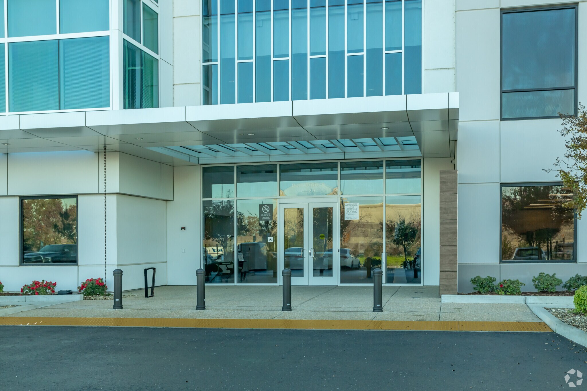 8220 Longleaf Dr, Elk Grove, CA 95758 Laguna Springs Corporate Cente